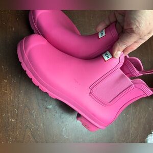 Woman’s Hunter Barbie pink size 10 rubber boots luxury rain farmer preppy  ankle
